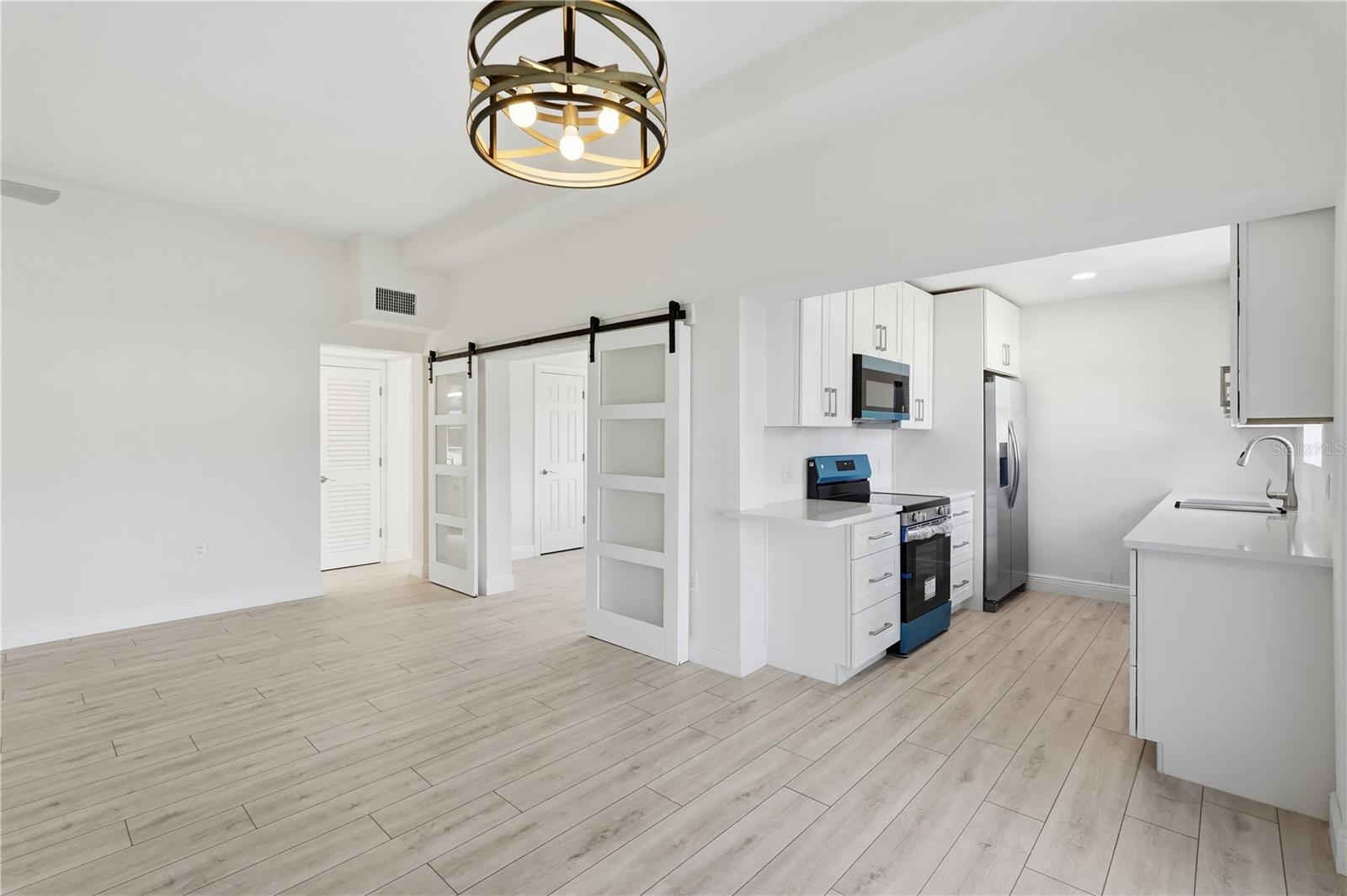 HERRON HEIGHTS - Residential