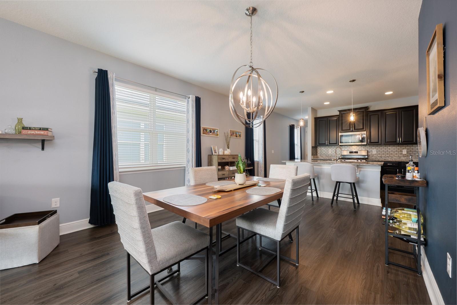 VICTORIA TRAILS NORTHWEST 7 PH 2 - Residential