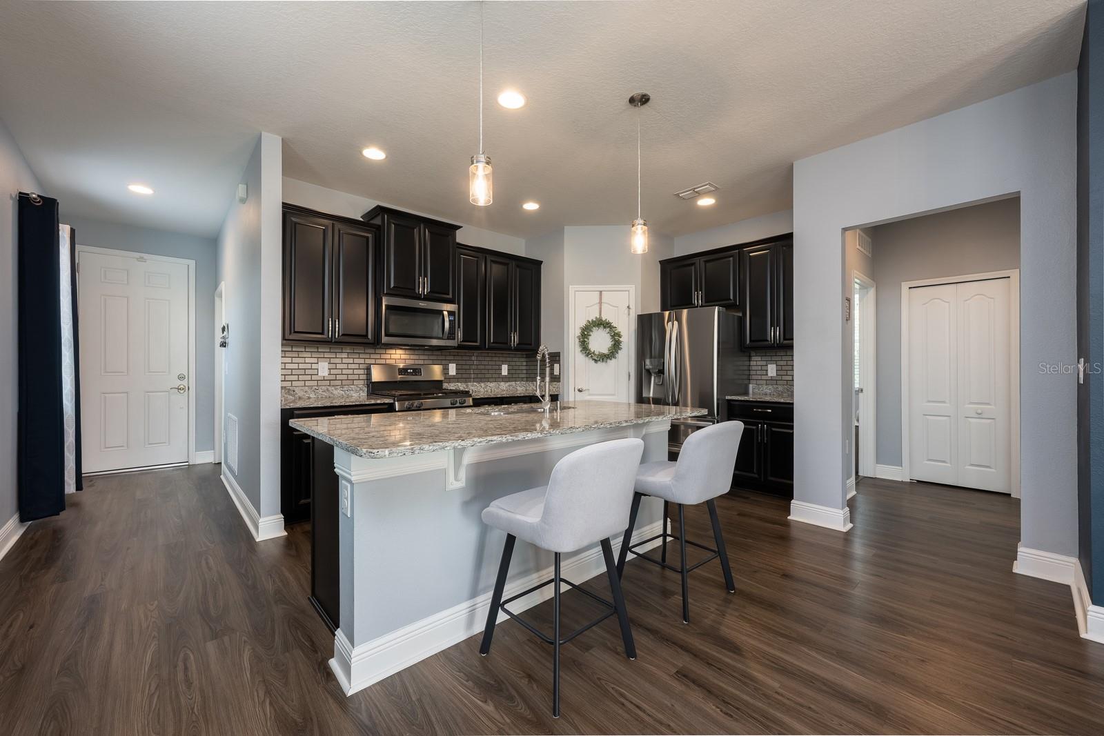 VICTORIA TRAILS NORTHWEST 7 PH 2 - Residential