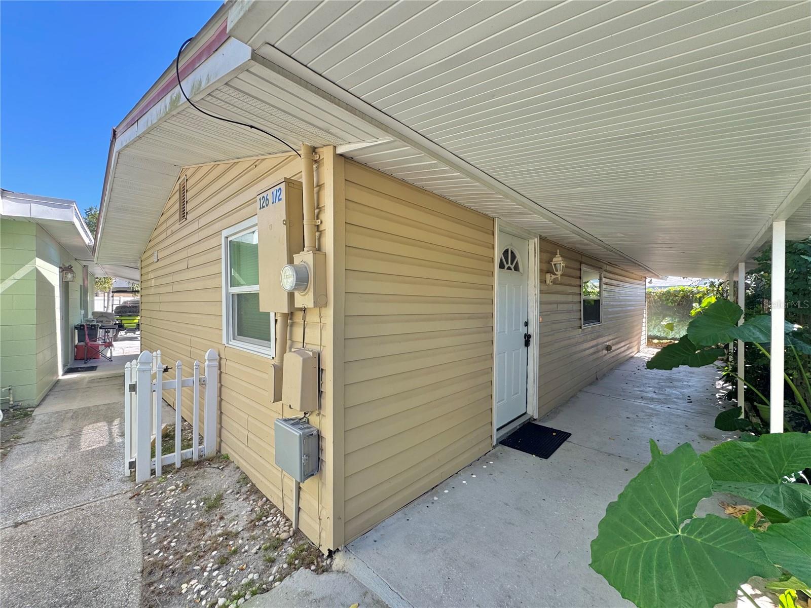 FLAMINGO HEIGHTS SUB - Residential Lease