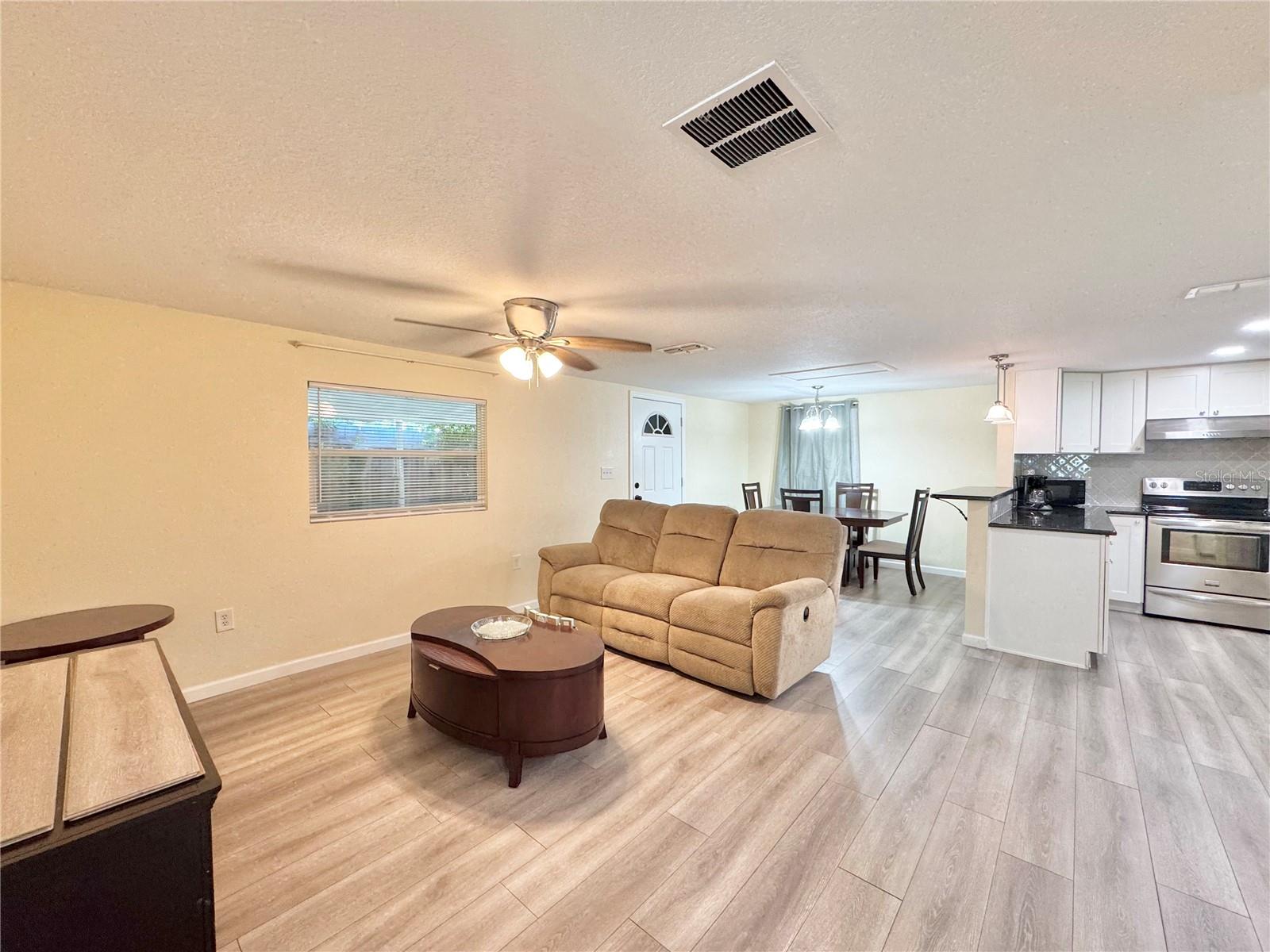 FLAMINGO HEIGHTS SUB - Residential Lease