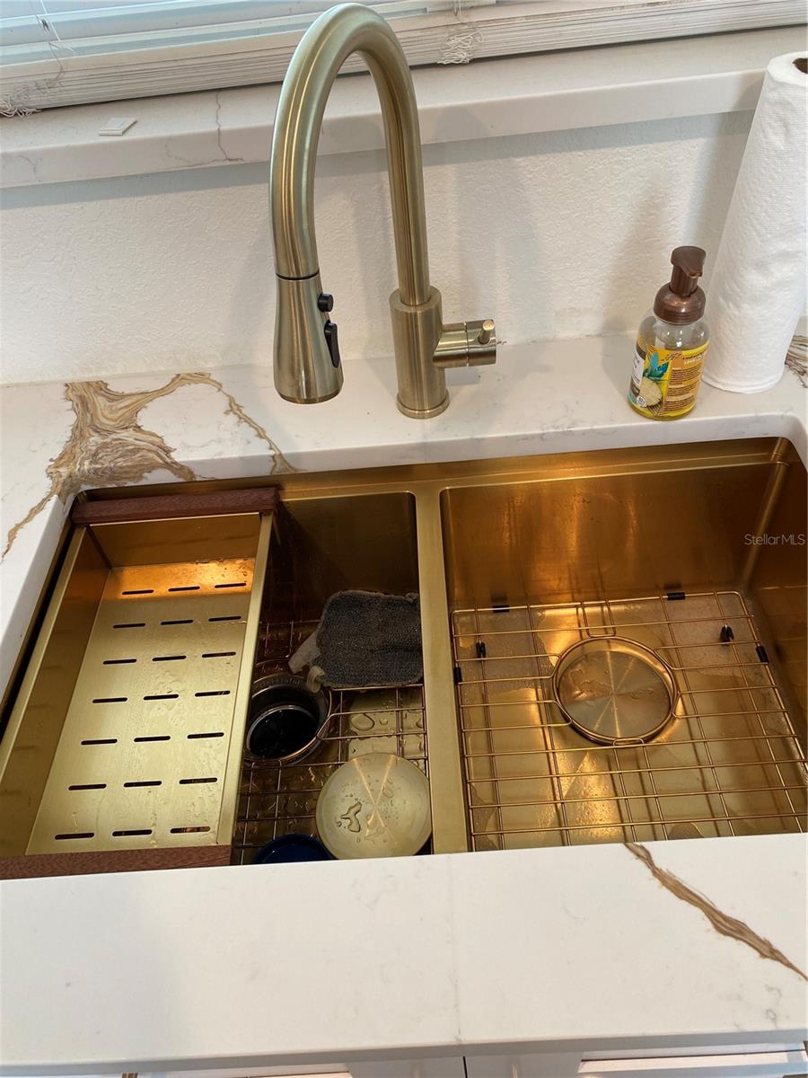 WHITFIELD ESTATES BLKS 14-23 & 26 - Residential