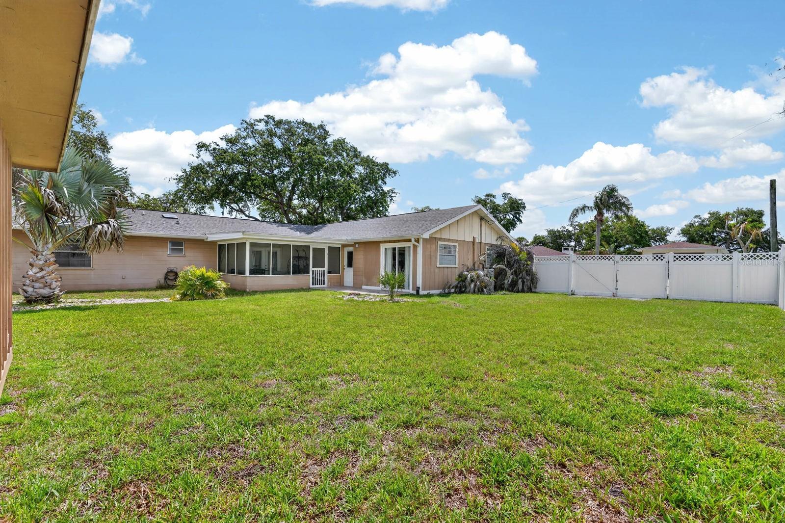 DAYTONA SHORES SEC 02 - Residential