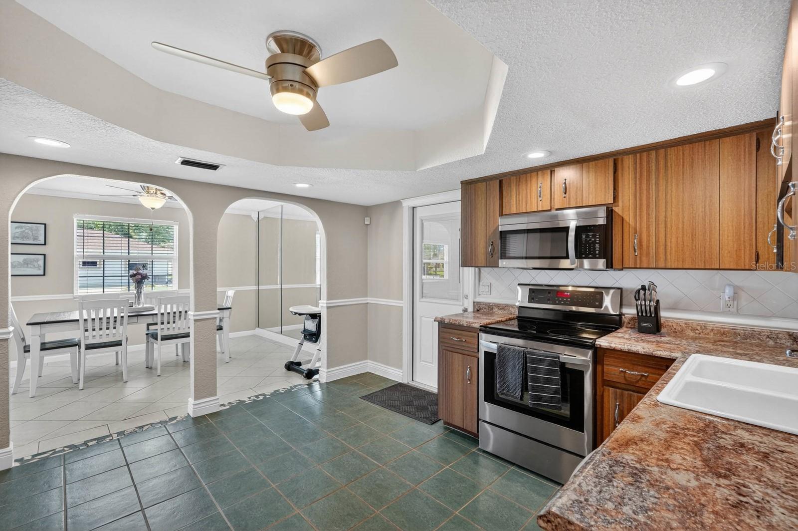 DAYTONA SHORES SEC 02 - Residential