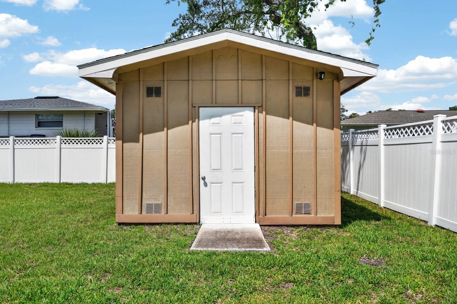 DAYTONA SHORES SEC 02 - Residential