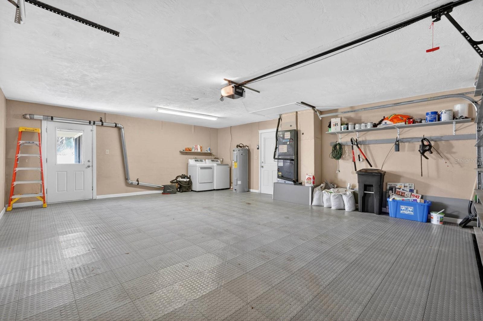 DAYTONA SHORES SEC 02 - Residential