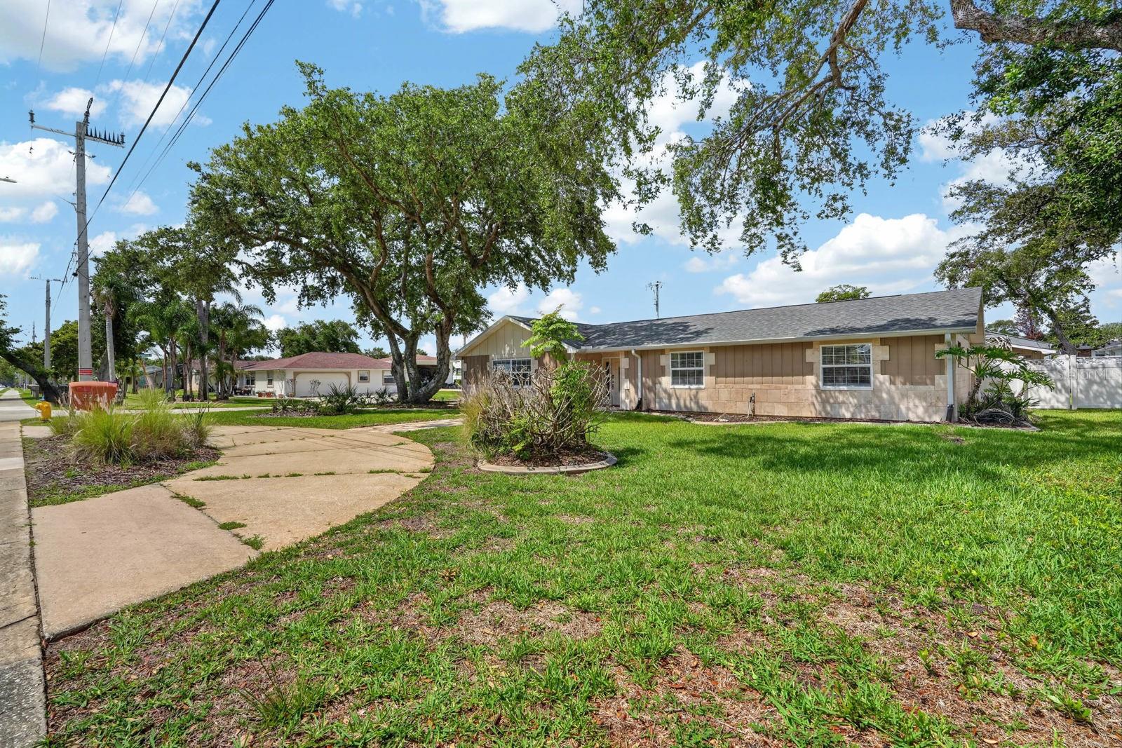 DAYTONA SHORES SEC 02 - Residential
