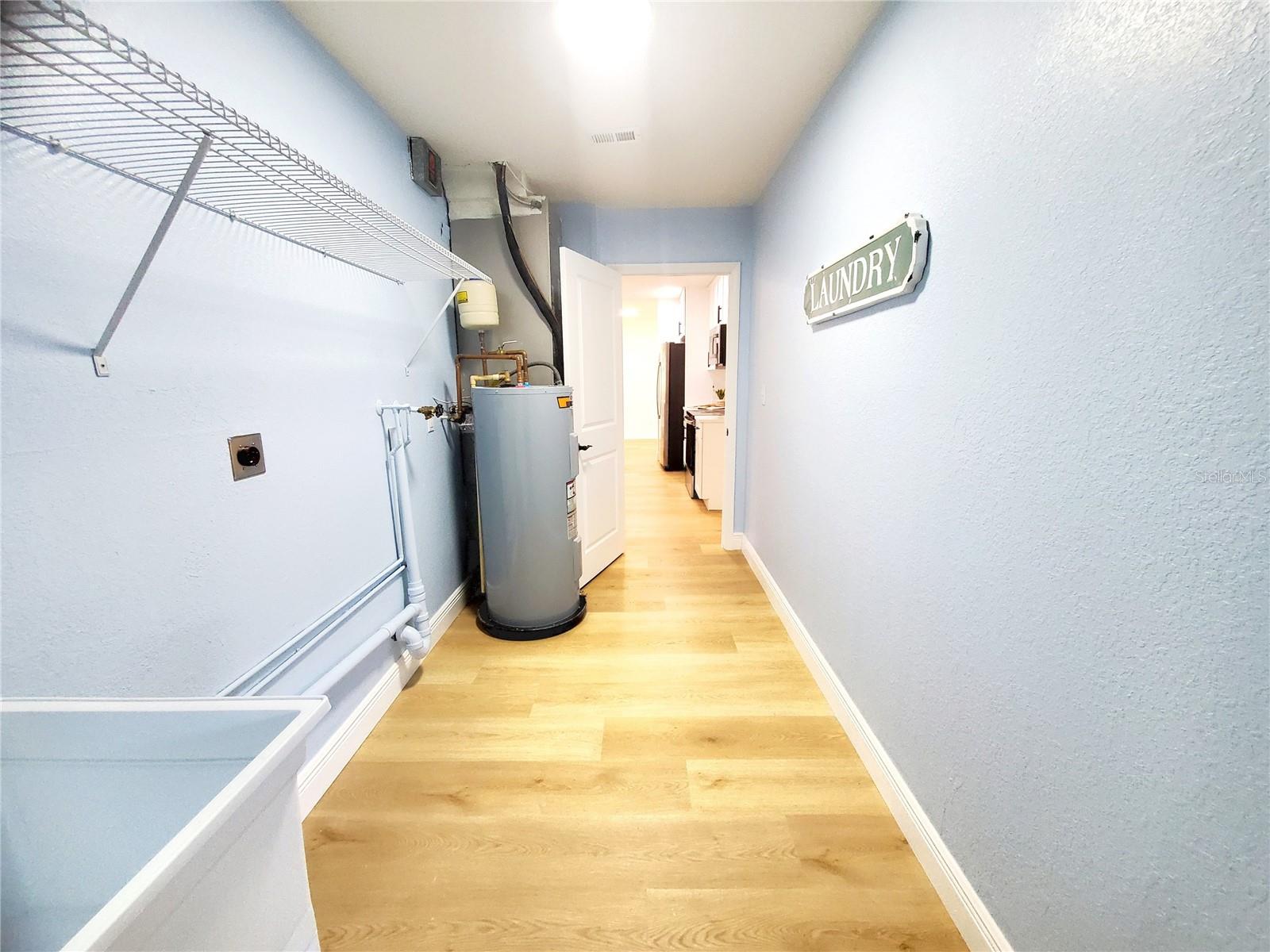 ANCHORAGE OF TARPON LAKE UNIT ONE THE - Residential