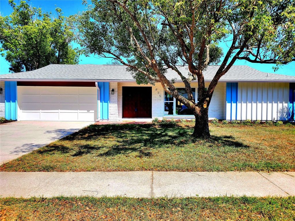 Photo of 835 Anchorage Lane, Palm Harbor, FL 34685 (MLS # TB8492576)