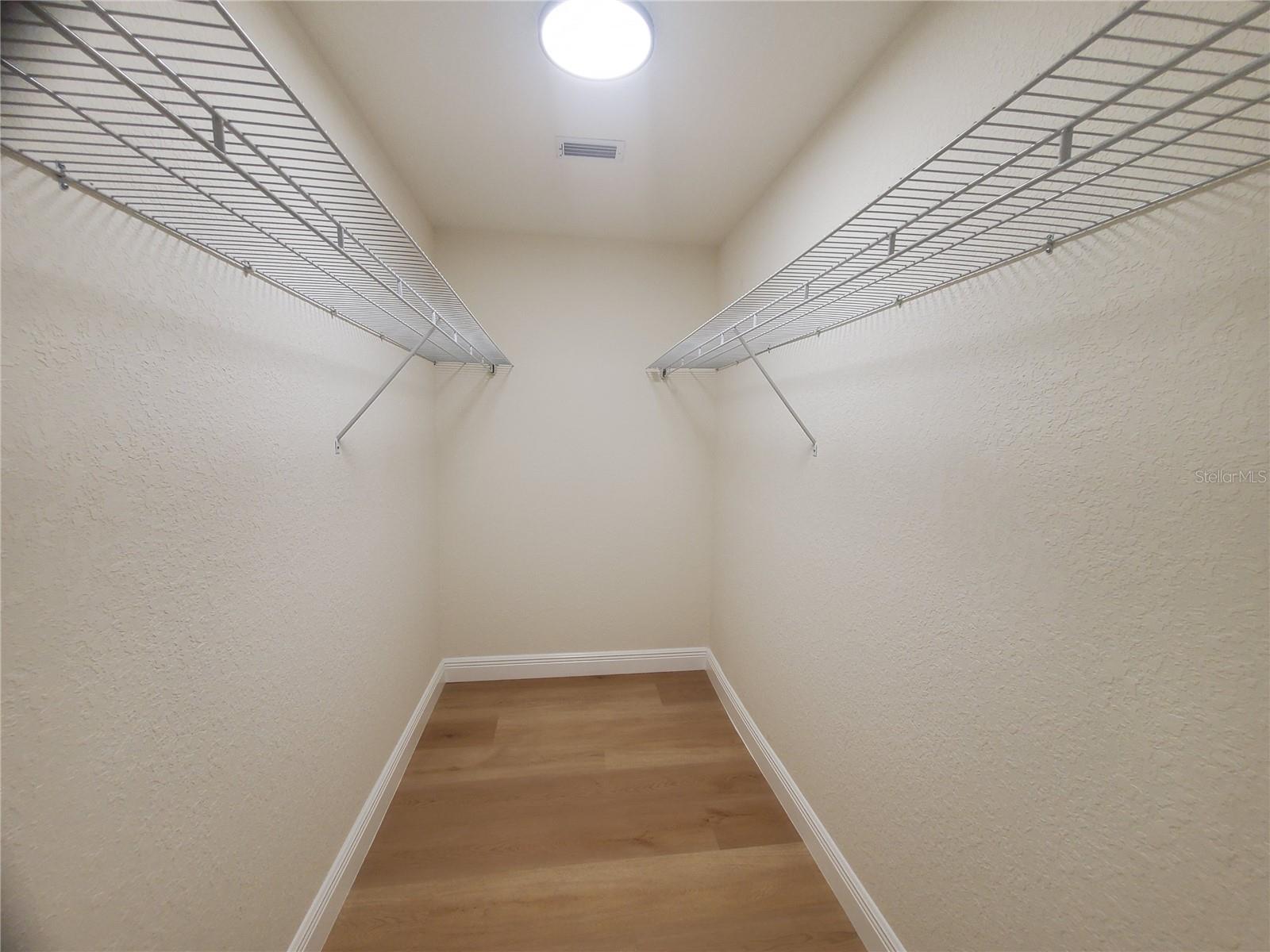 ANCHORAGE OF TARPON LAKE UNIT ONE THE - Residential