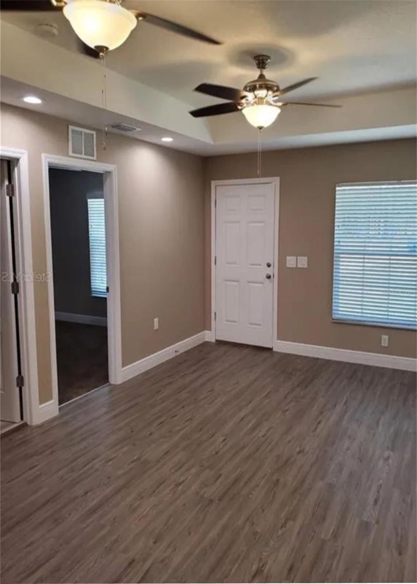 CITRUS SPGS UNIT 01 - Residential Income