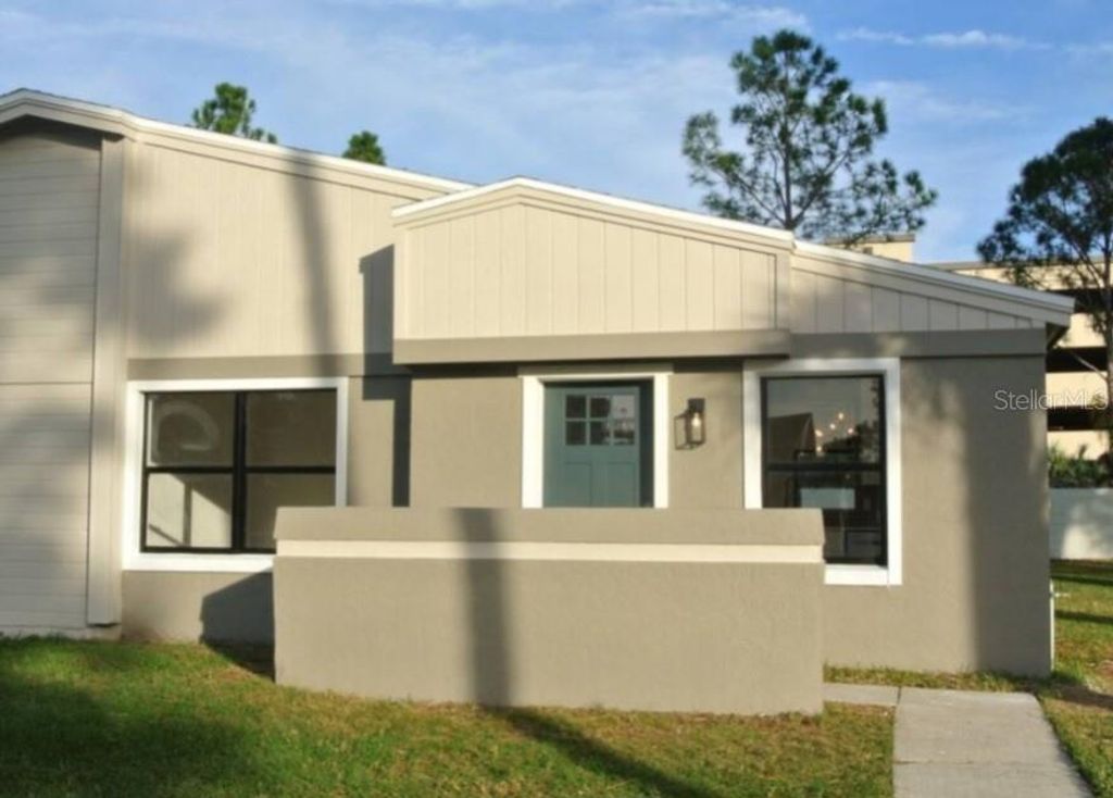 Photo of 3251 Vishaal Drive, Orlando, FL 32817 (MLS # O6406763)
