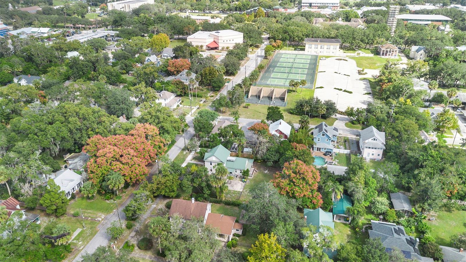 UNIVERSITY PLACE DELAND - Residential