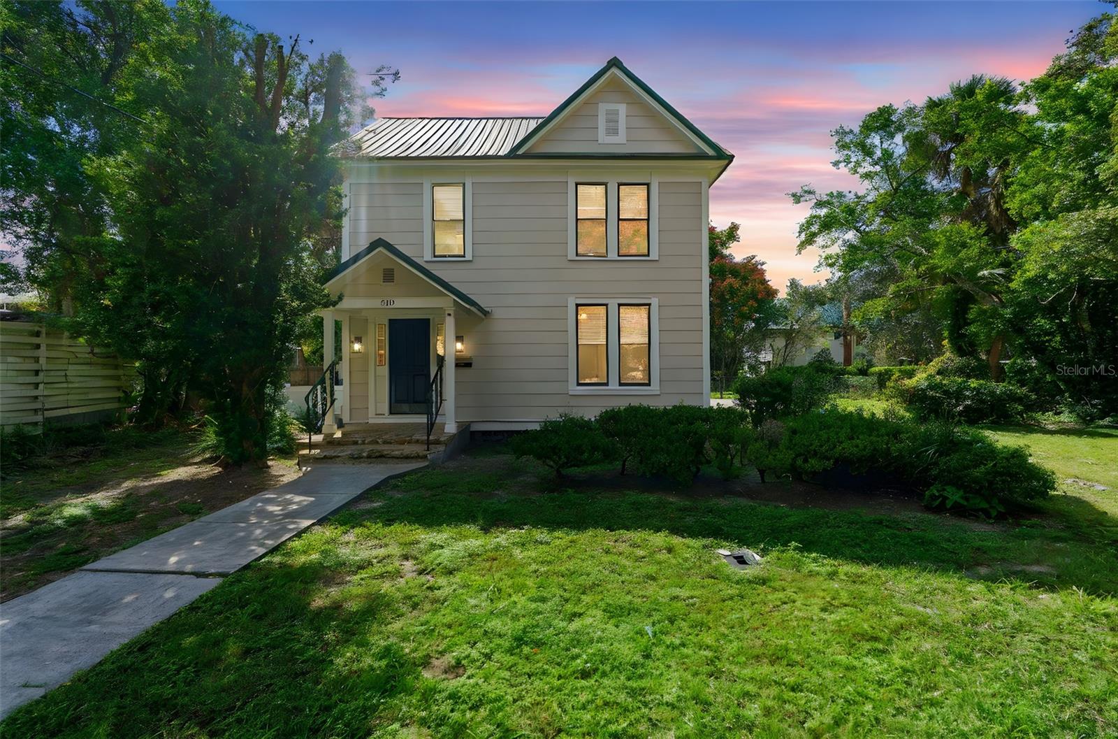 UNIVERSITY PLACE DELAND - Residential