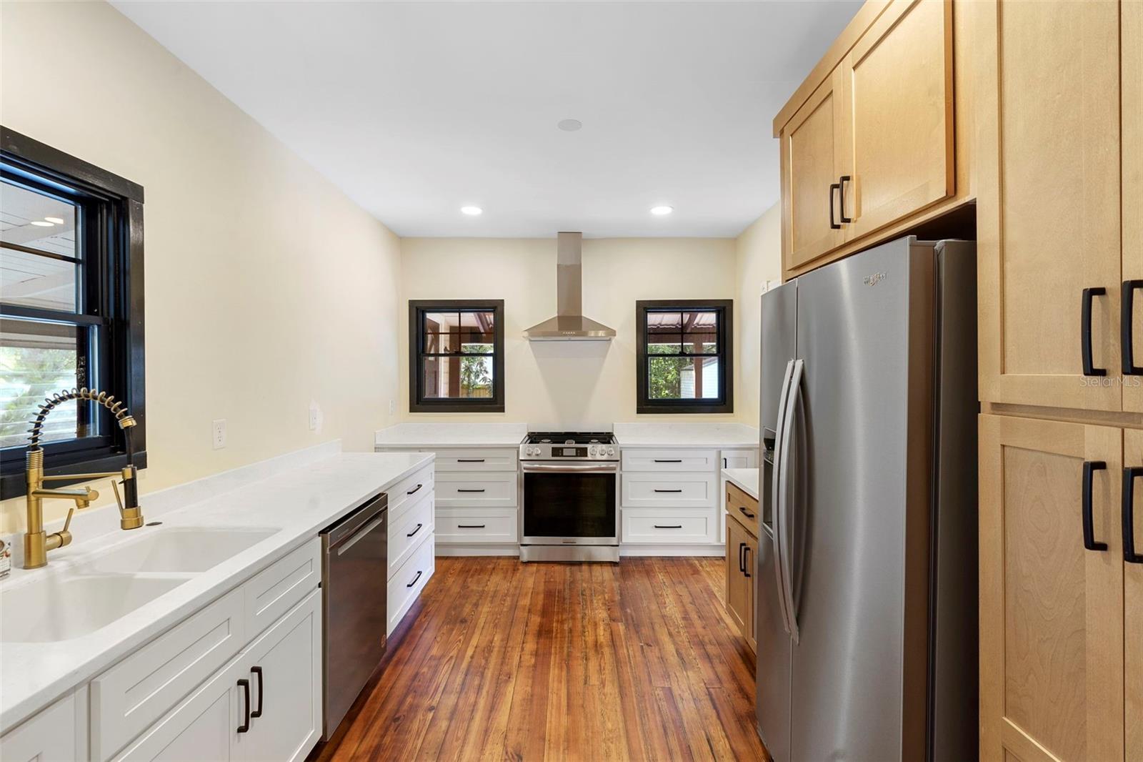 UNIVERSITY PLACE DELAND - Residential