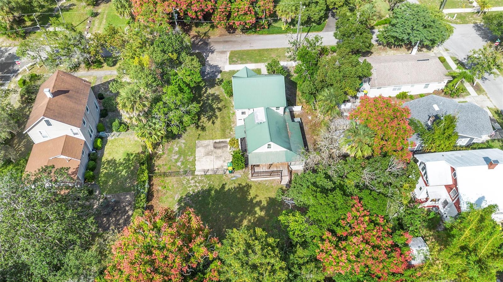 UNIVERSITY PLACE DELAND - Residential