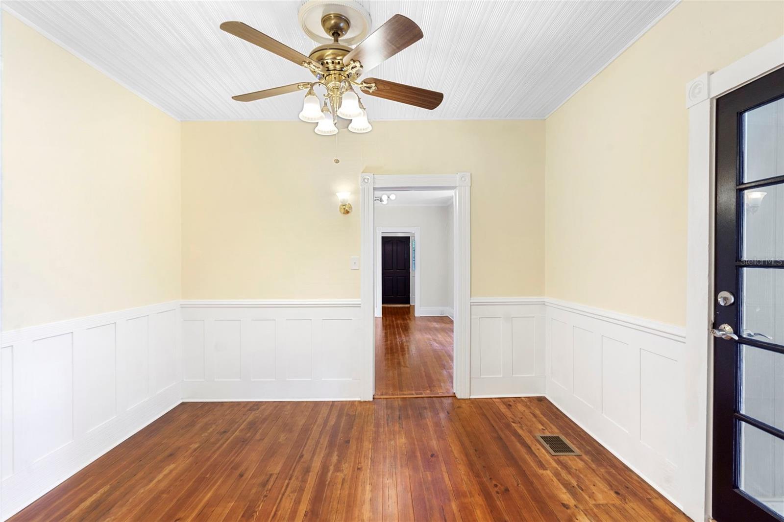 UNIVERSITY PLACE DELAND - Residential