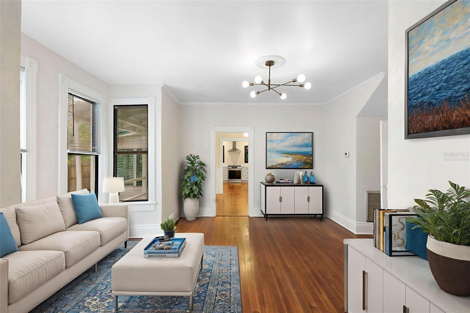 210 W UNIVERSITY AVENUE