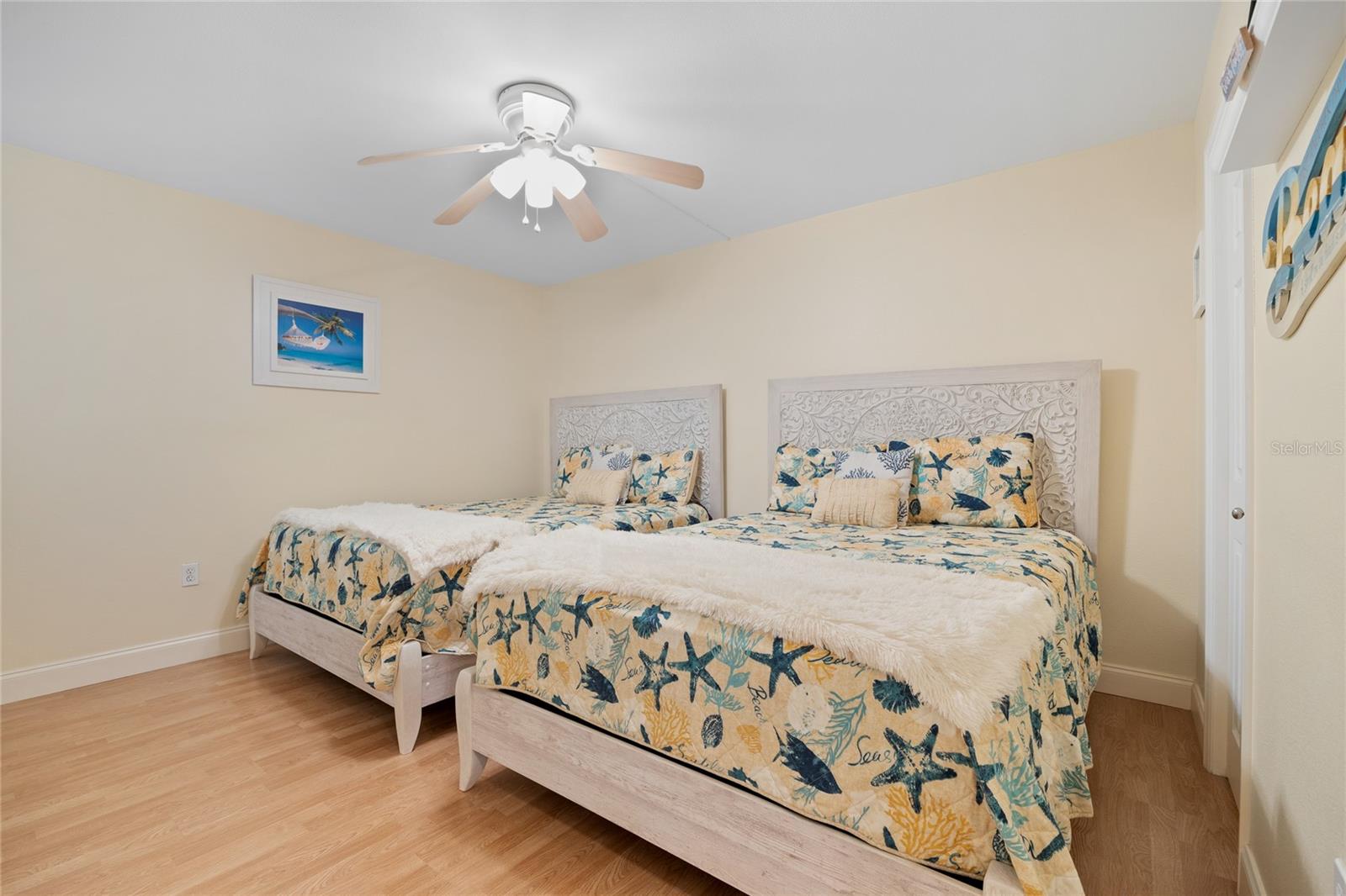SHORES OF MADEIRA CONDO - Residential