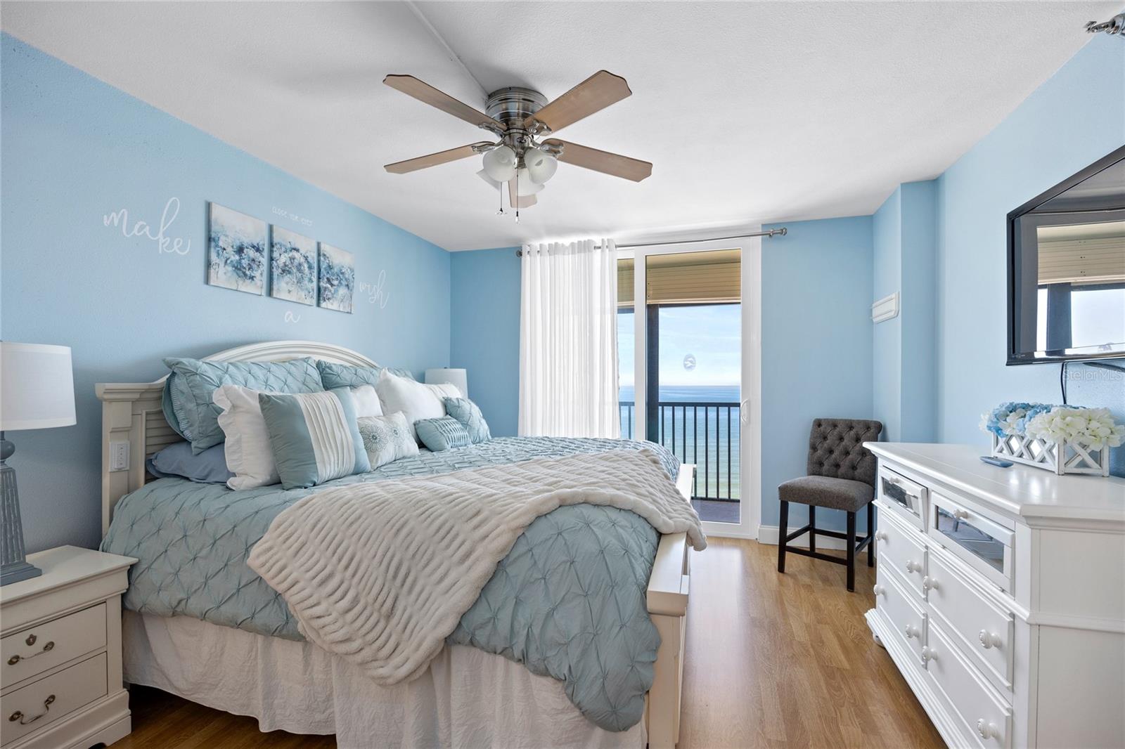 SHORES OF MADEIRA CONDO - Residential