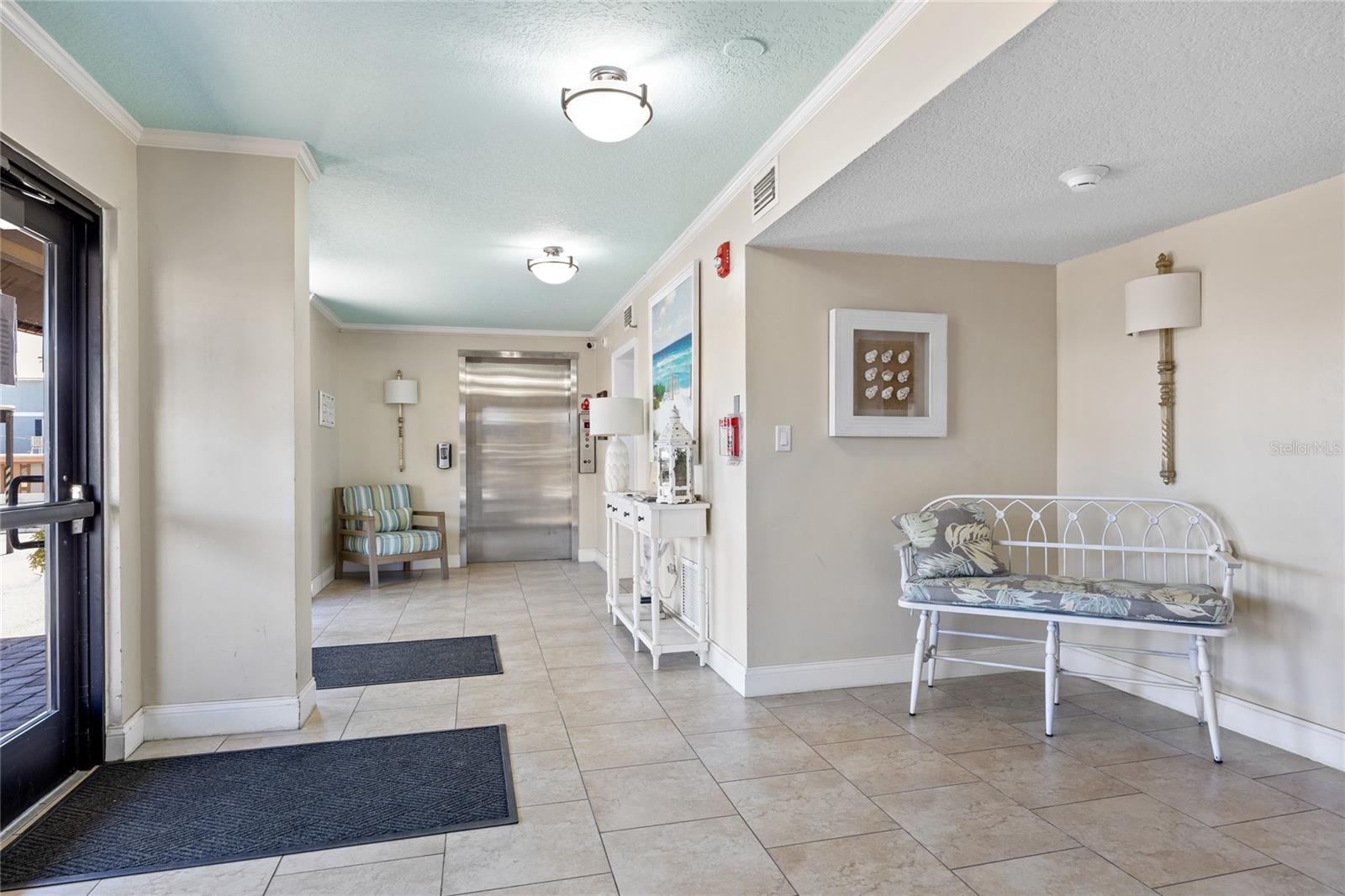 SHORES OF MADEIRA CONDO - Residential
