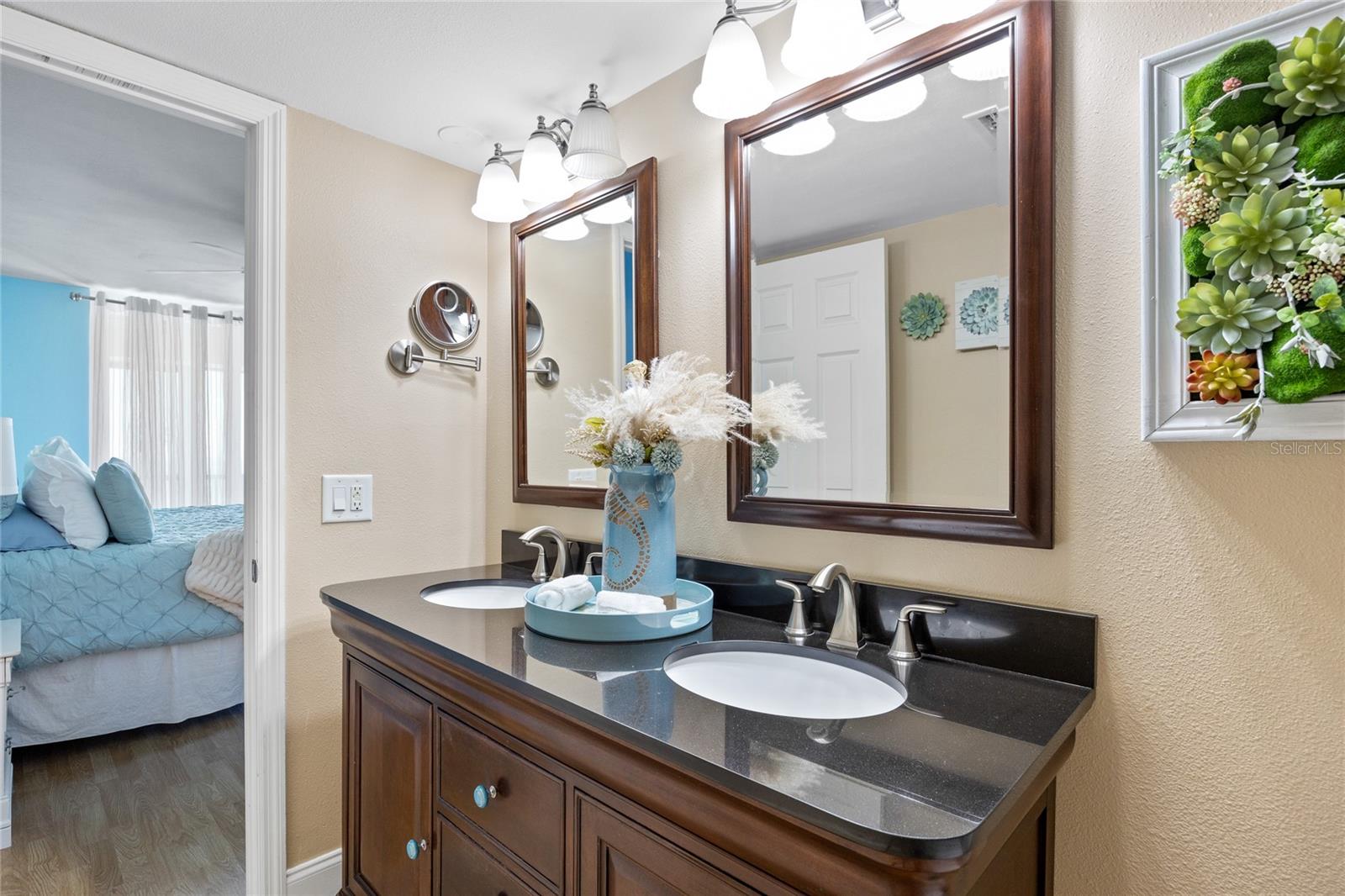 SHORES OF MADEIRA CONDO - Residential