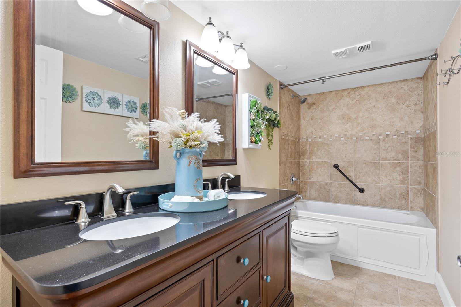SHORES OF MADEIRA CONDO - Residential
