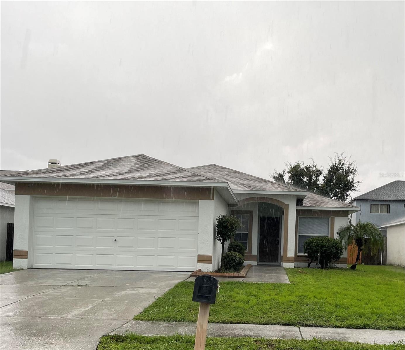 LOOKING FOR A QUICK MOVE IN? Adorable open floorplan home with NEW luxury plank vinyl and a soft grey paint throughout! The kitchen has been updated with crisp whte cabinets and attractive granite counters. Adjacent to the kitchen is a breakfast nook with a large window offering a view of the front yard. The dining area has a pass thru to the kitchen and is open to the family room with vaulted ceiling. A sliding glass door offers a view of the fenced backyard. The secondary bedrooms share the updated hall bath and are situated away from the master bedroom. The master bedroom is at the back of this home and also has an updated bath with walk in shower. A spacious walk in closet completes this master suite. An inside laundry room is adjacent to the garage and comes with the washer and dryer. This location is conveniently located to Wal-Mart, Lowes Publix, Aldi, banks, restaurants and pharmacies. Mintz Elementary is very nearby too. No previous evictions, minimum credit score of 600 and income of at least $6000 per month. Application fee is $45 per adult and is done online.