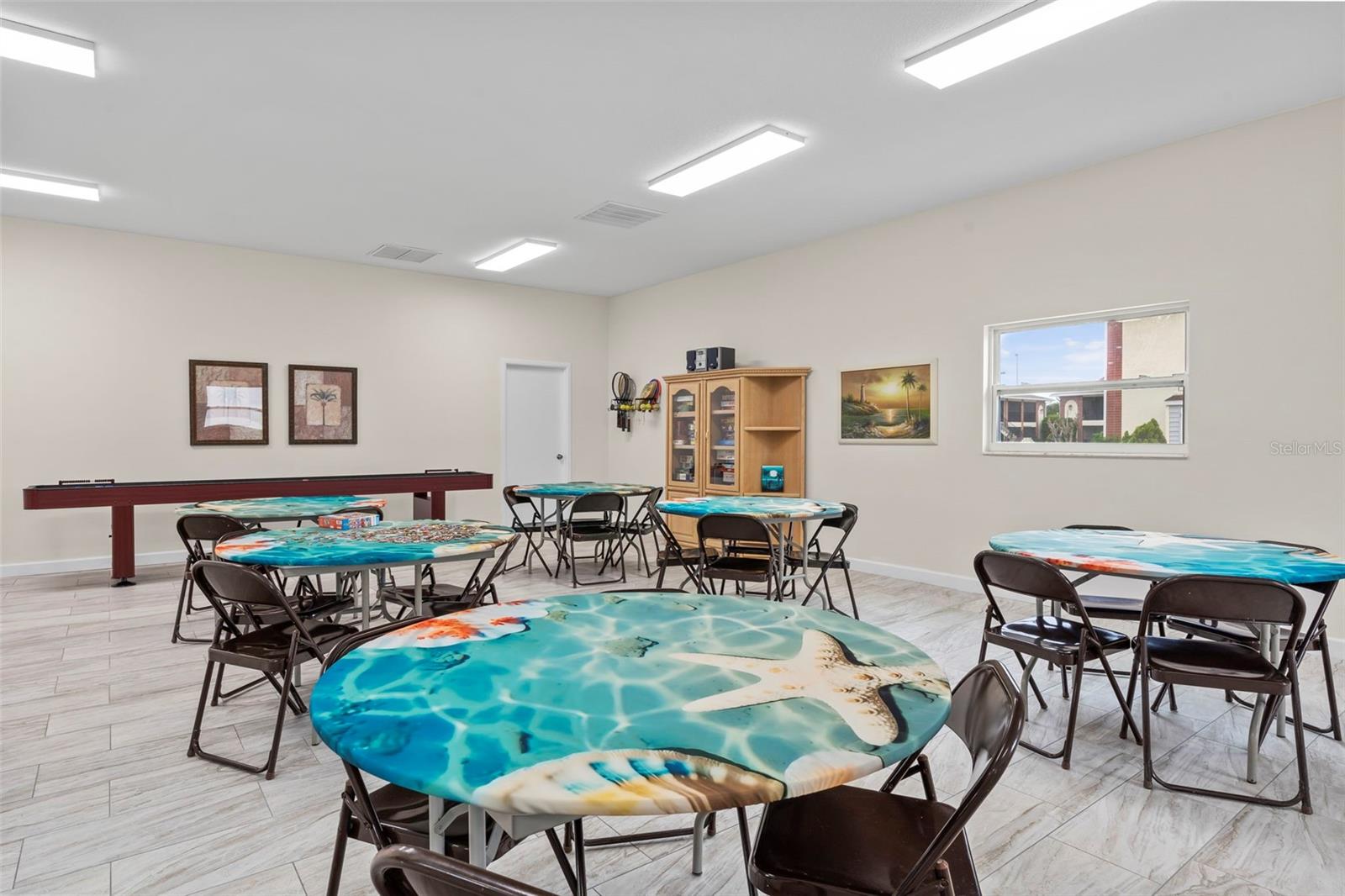 PALM MANOR - Residential