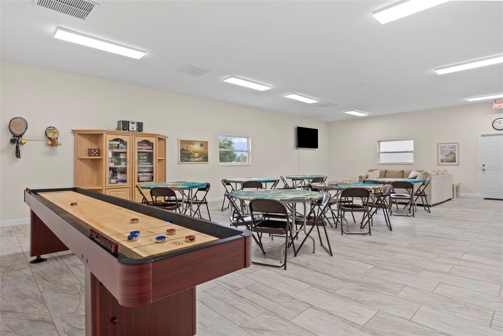 PALM MANOR - Residential