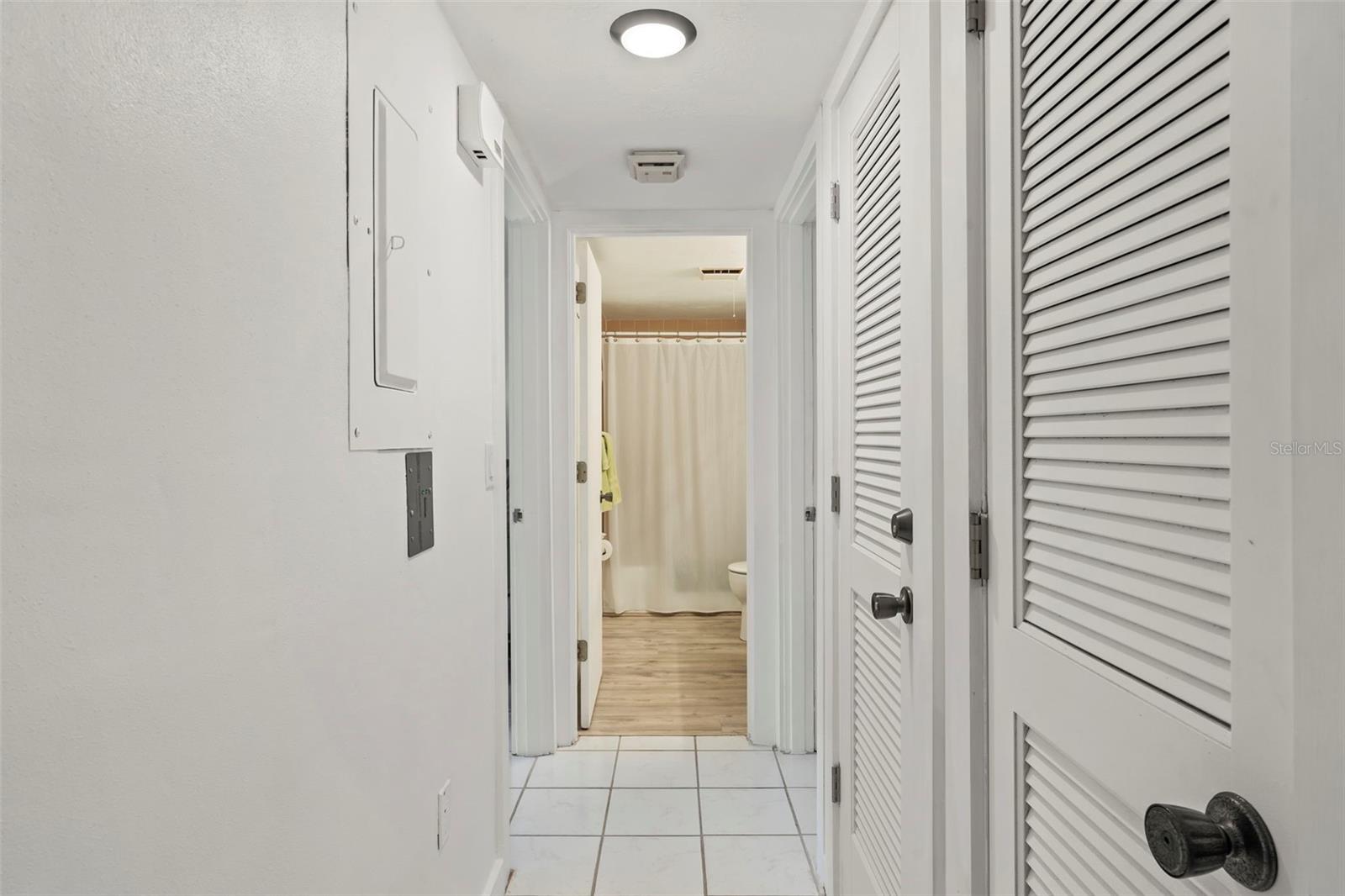 PALM MANOR - Residential