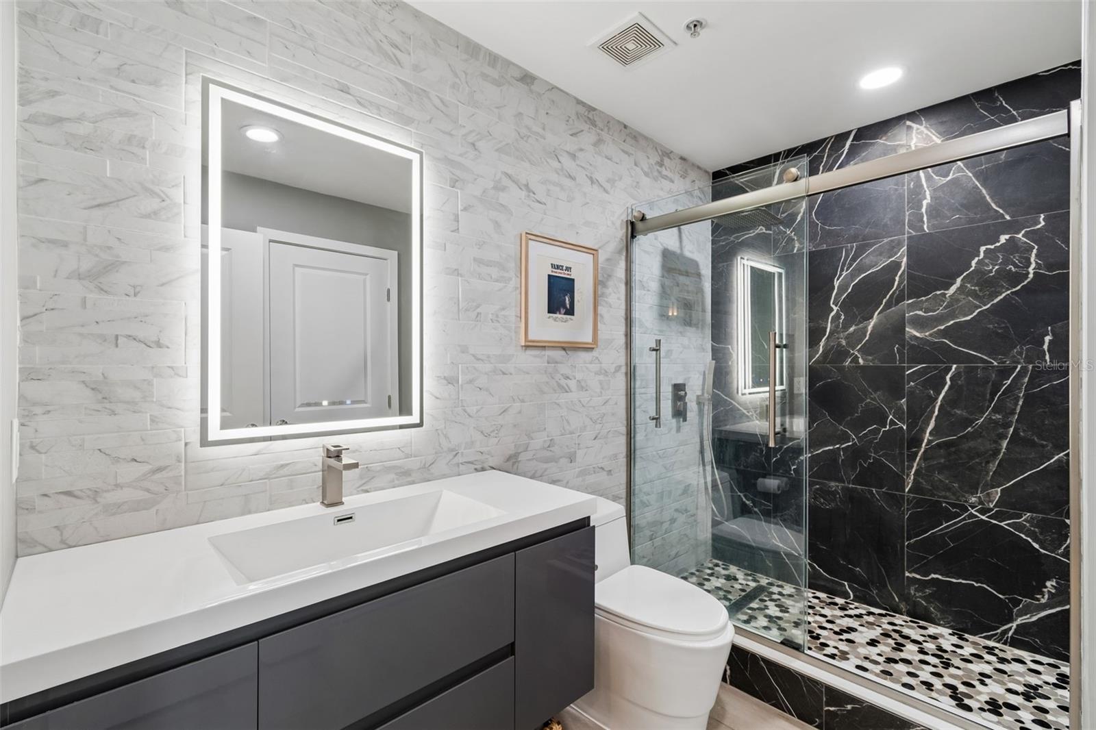 SKYPOINT A CONDO - Residential