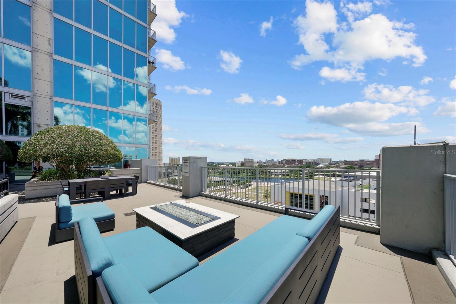 SKYPOINT A CONDO - Residential