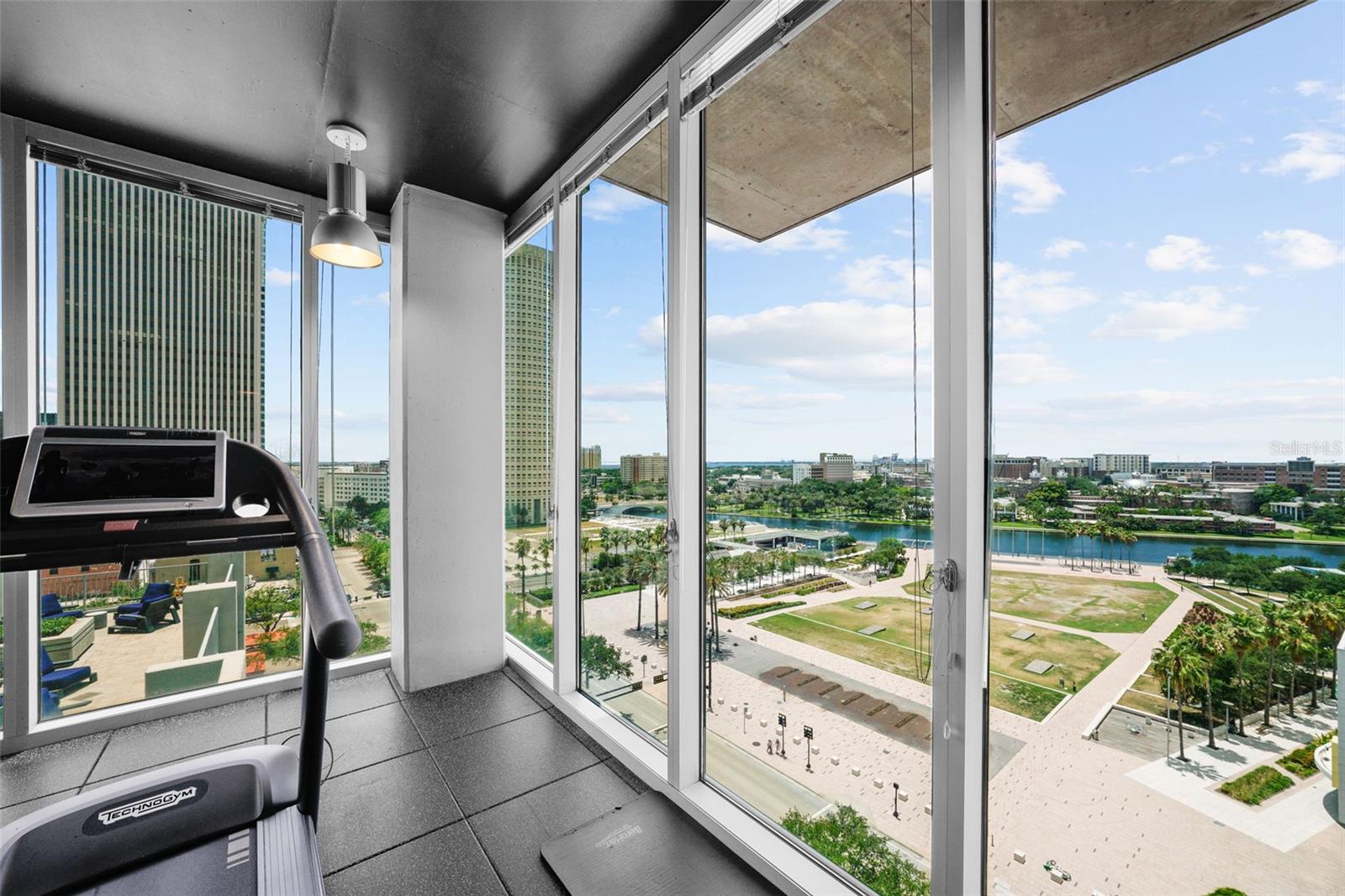 SKYPOINT A CONDO - Residential