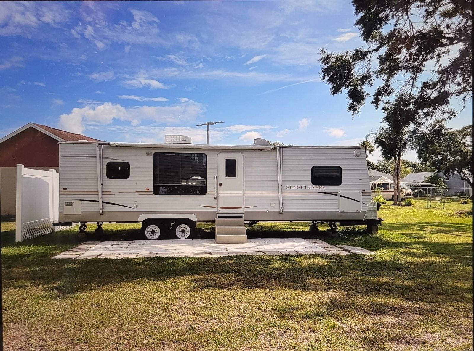 LOCKWOOD MEADOWS - Residential