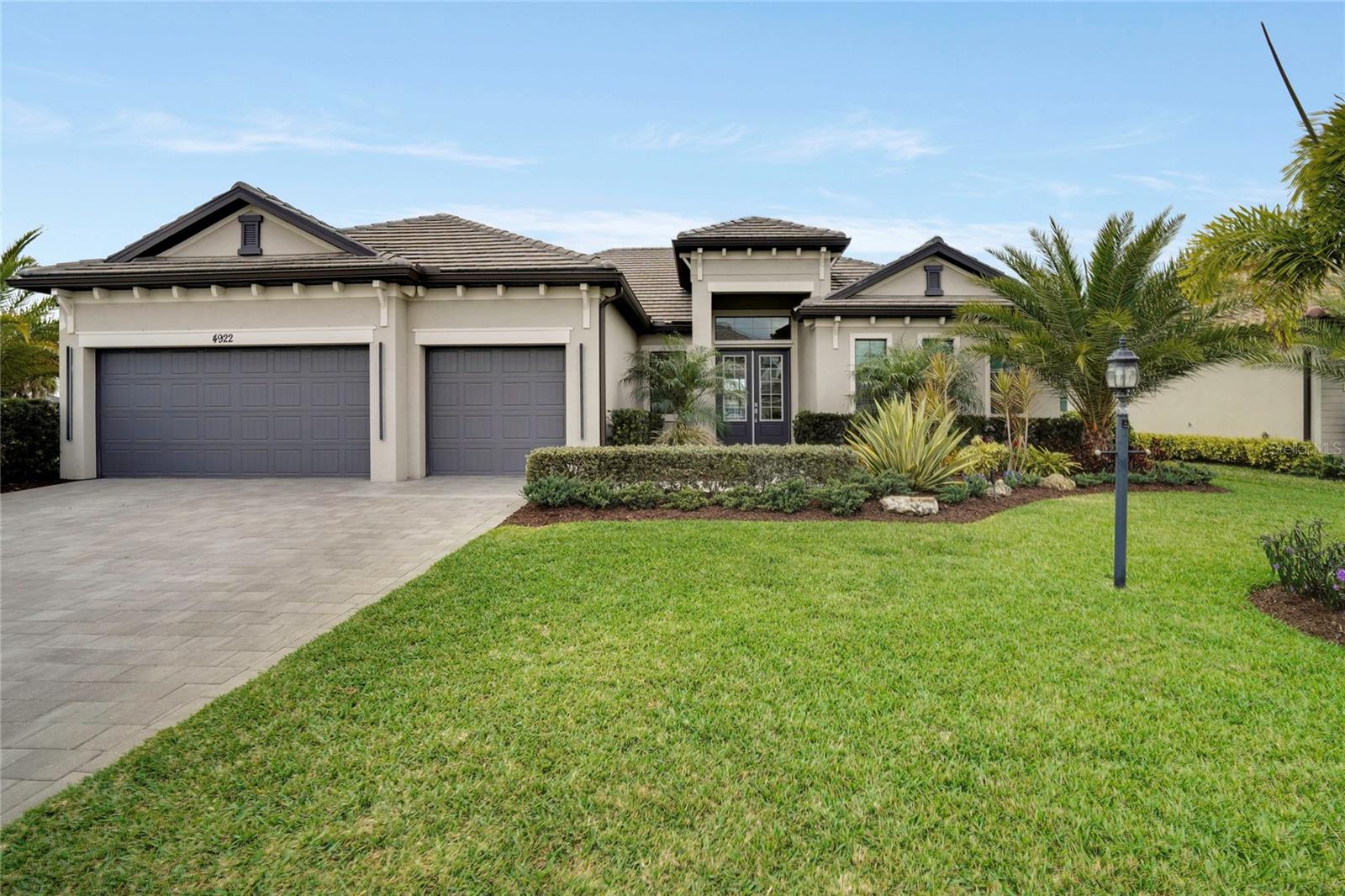 LORRAINE LAKES PH I - Residential