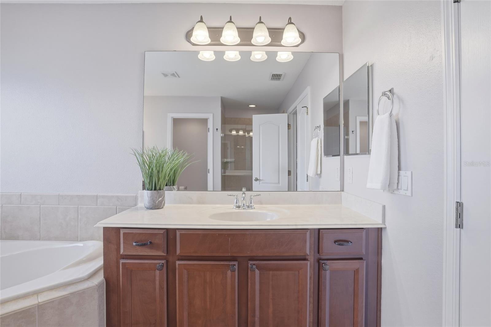 LAKES/WINDERMERE - Residential