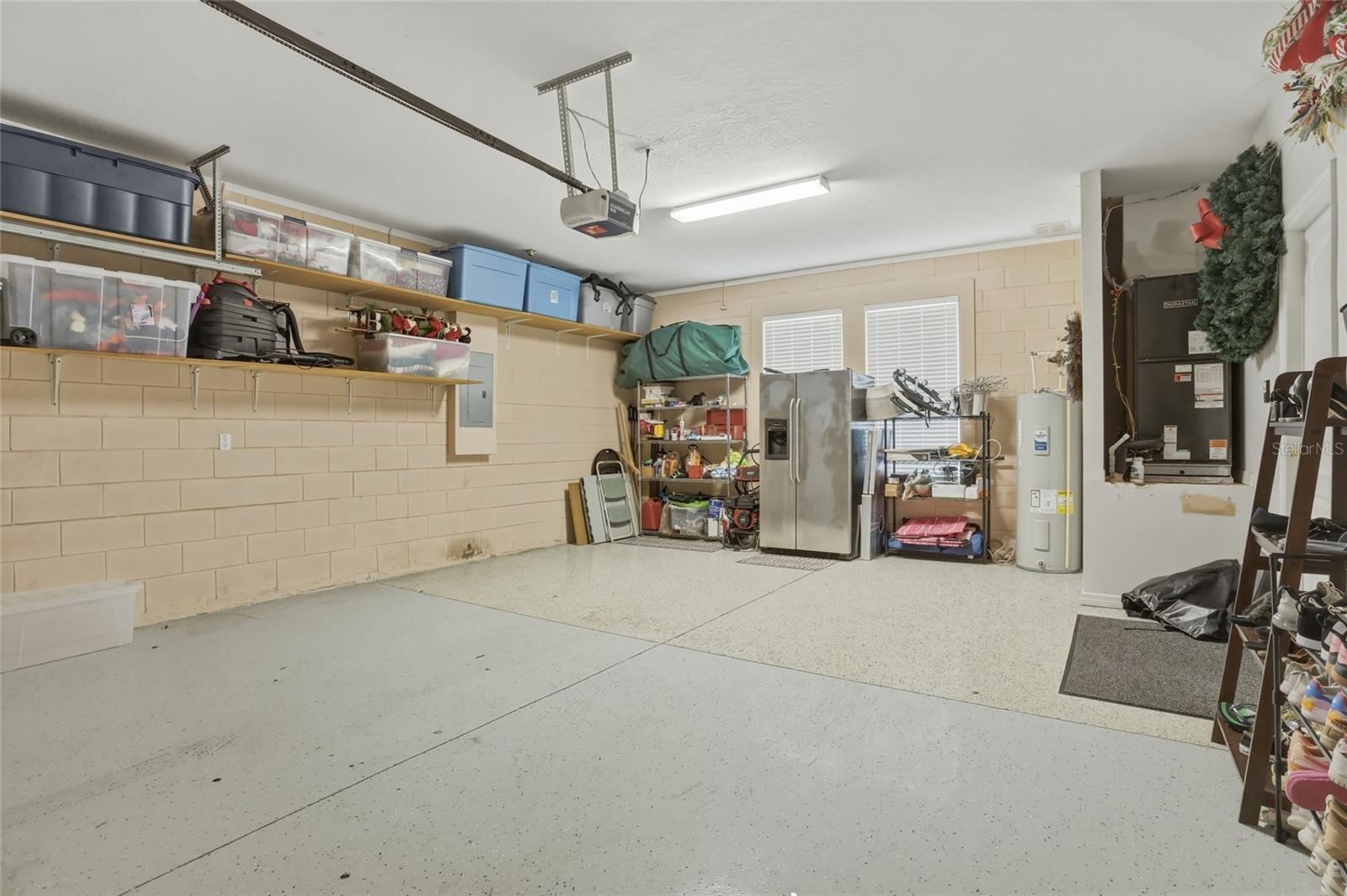 LAKES/WINDERMERE - Residential