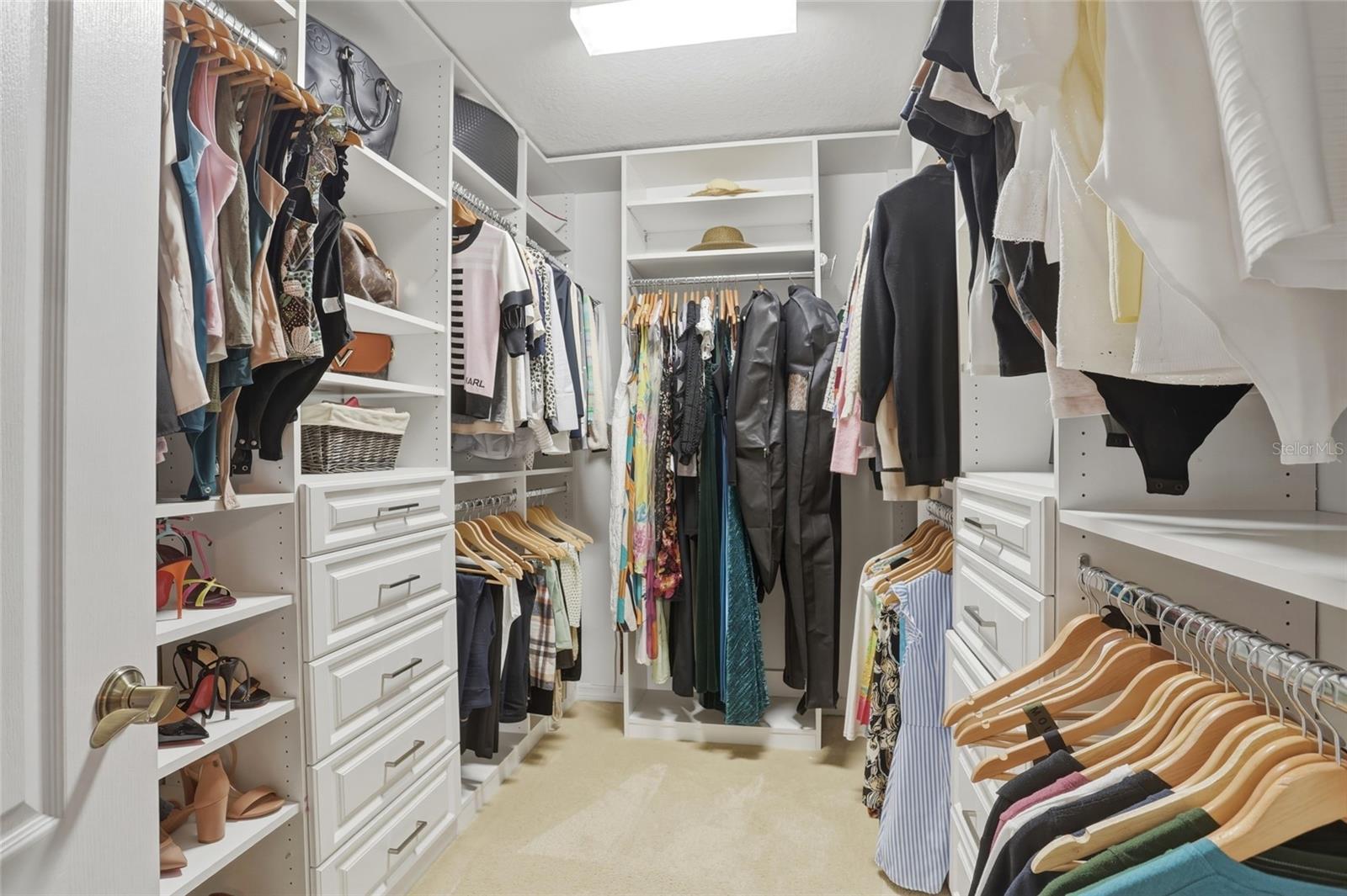 LAKES/WINDERMERE - Residential