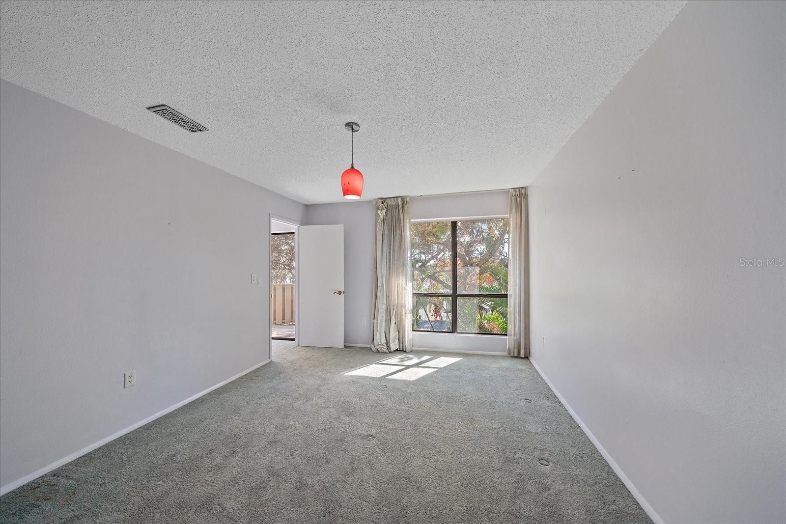 BAY OAKS - Residential