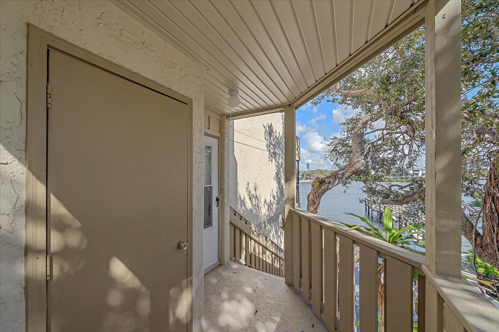 BAY OAKS - Residential