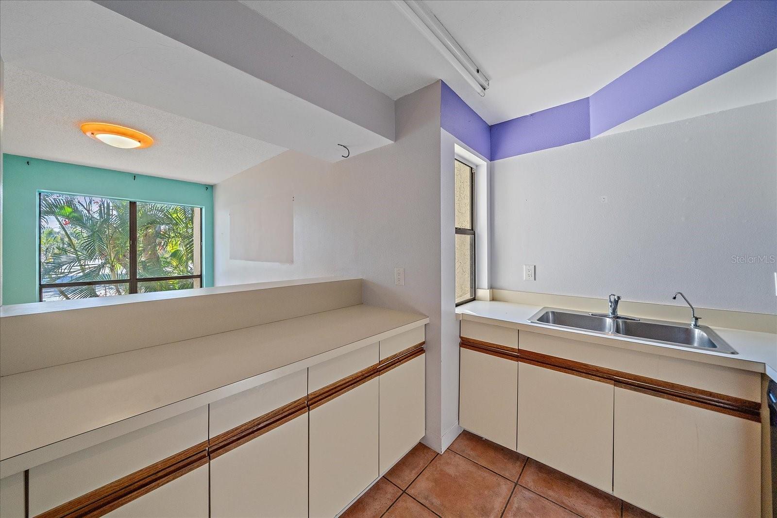 BAY OAKS - Residential