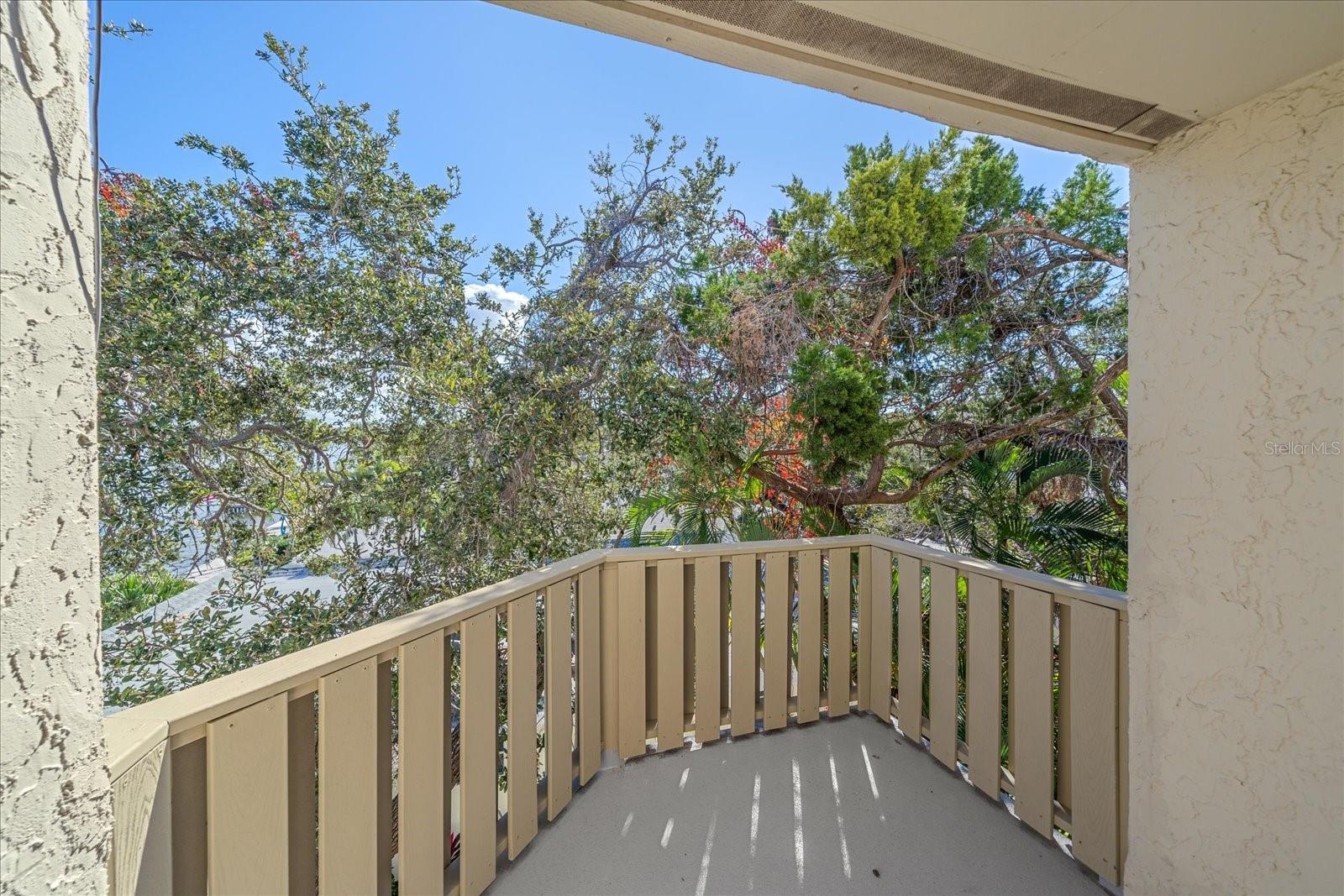 BAY OAKS - Residential