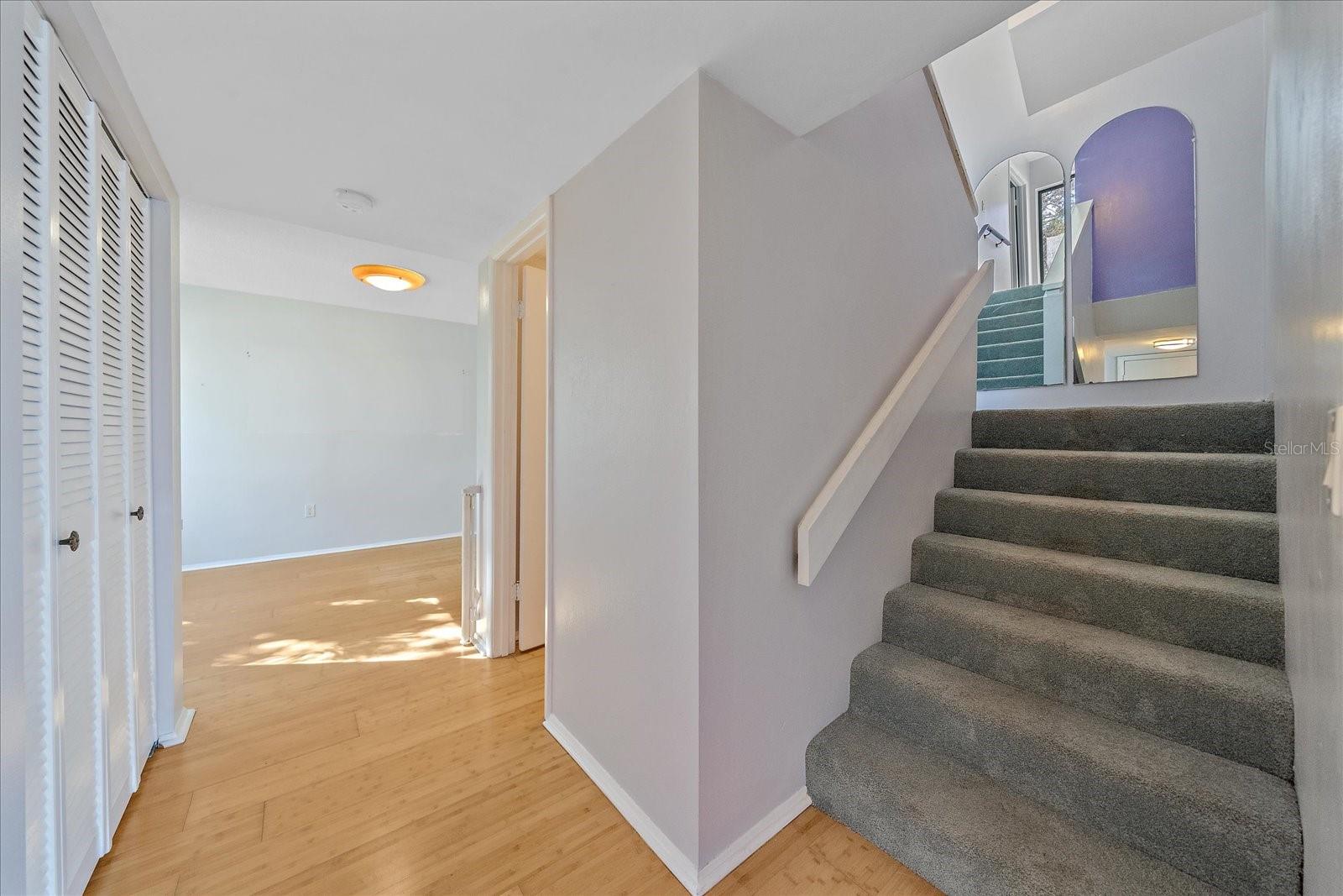 BAY OAKS - Residential