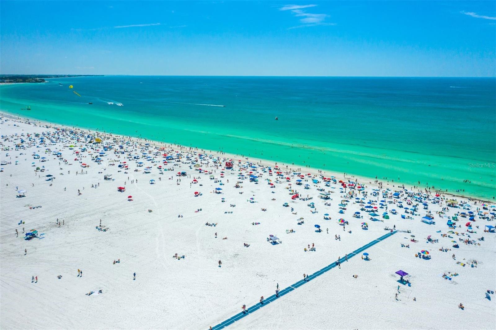 BAY OAKS - Residential