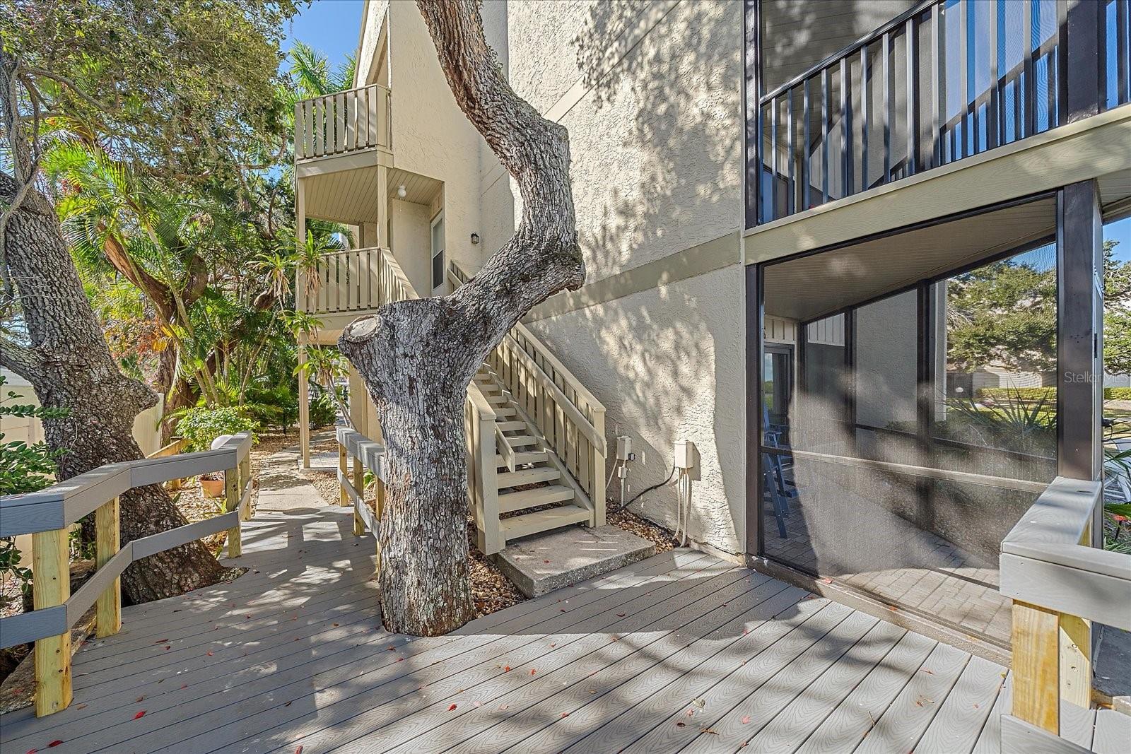 BAY OAKS - Residential