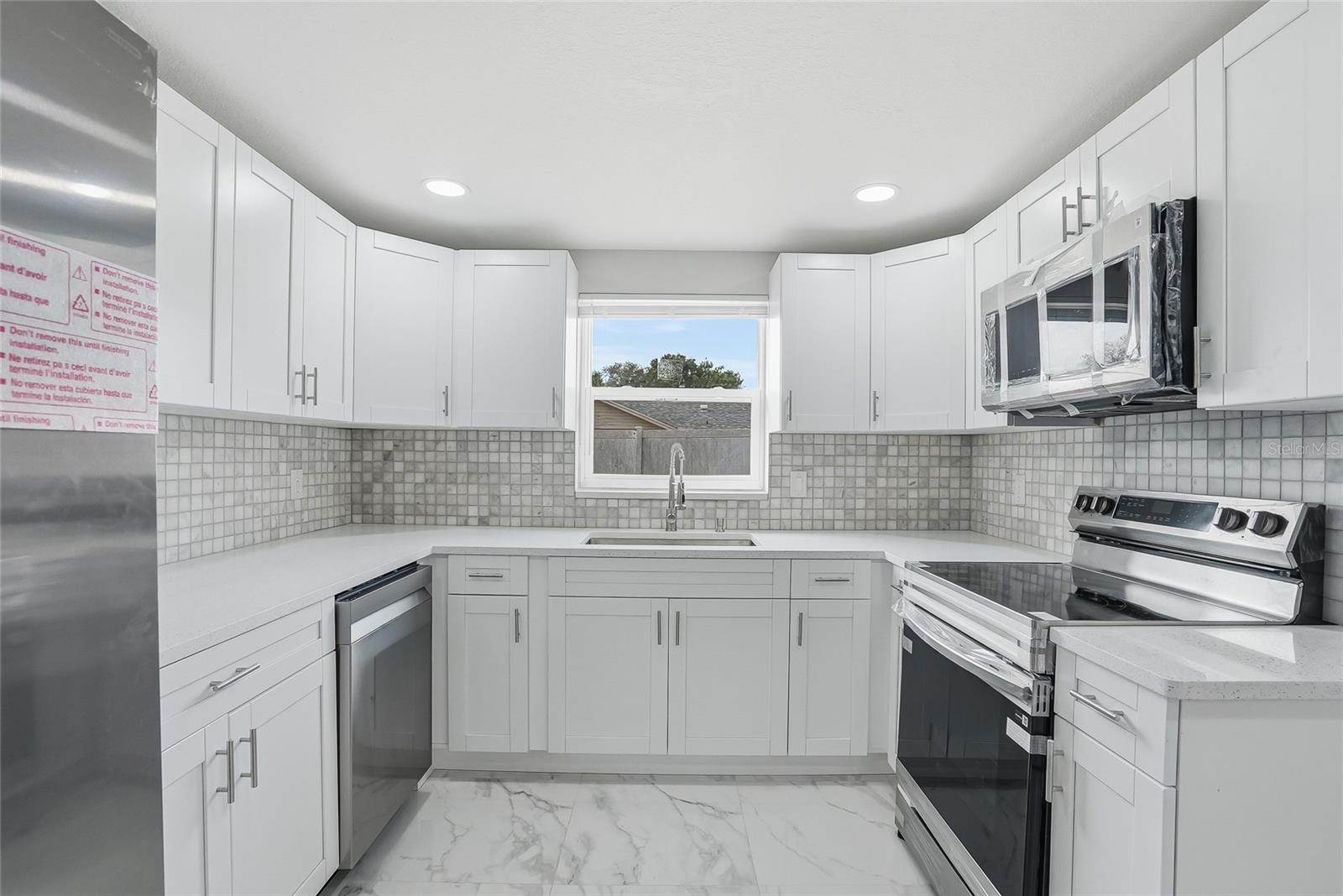 HOLIDAY GARDEN ESTAT - Residential