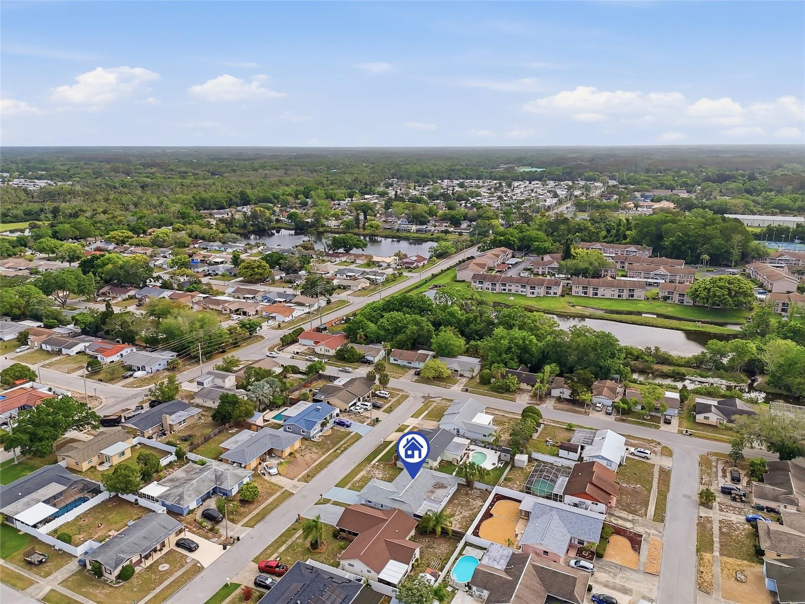 HOLIDAY GARDEN ESTAT - Residential