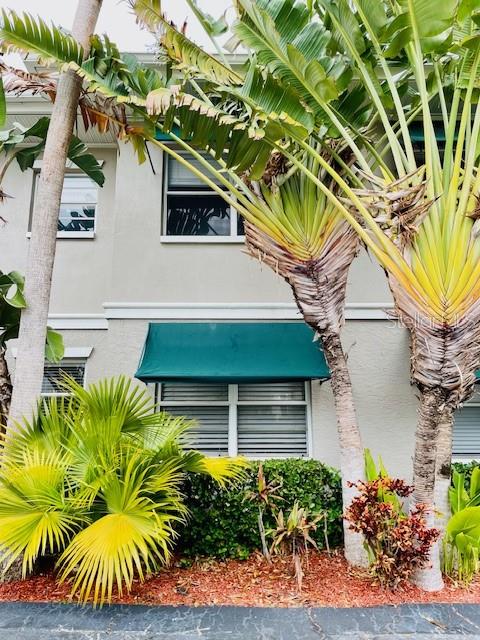 PALMS OF BEACH PARK A CONDOMIN - Residential Lease