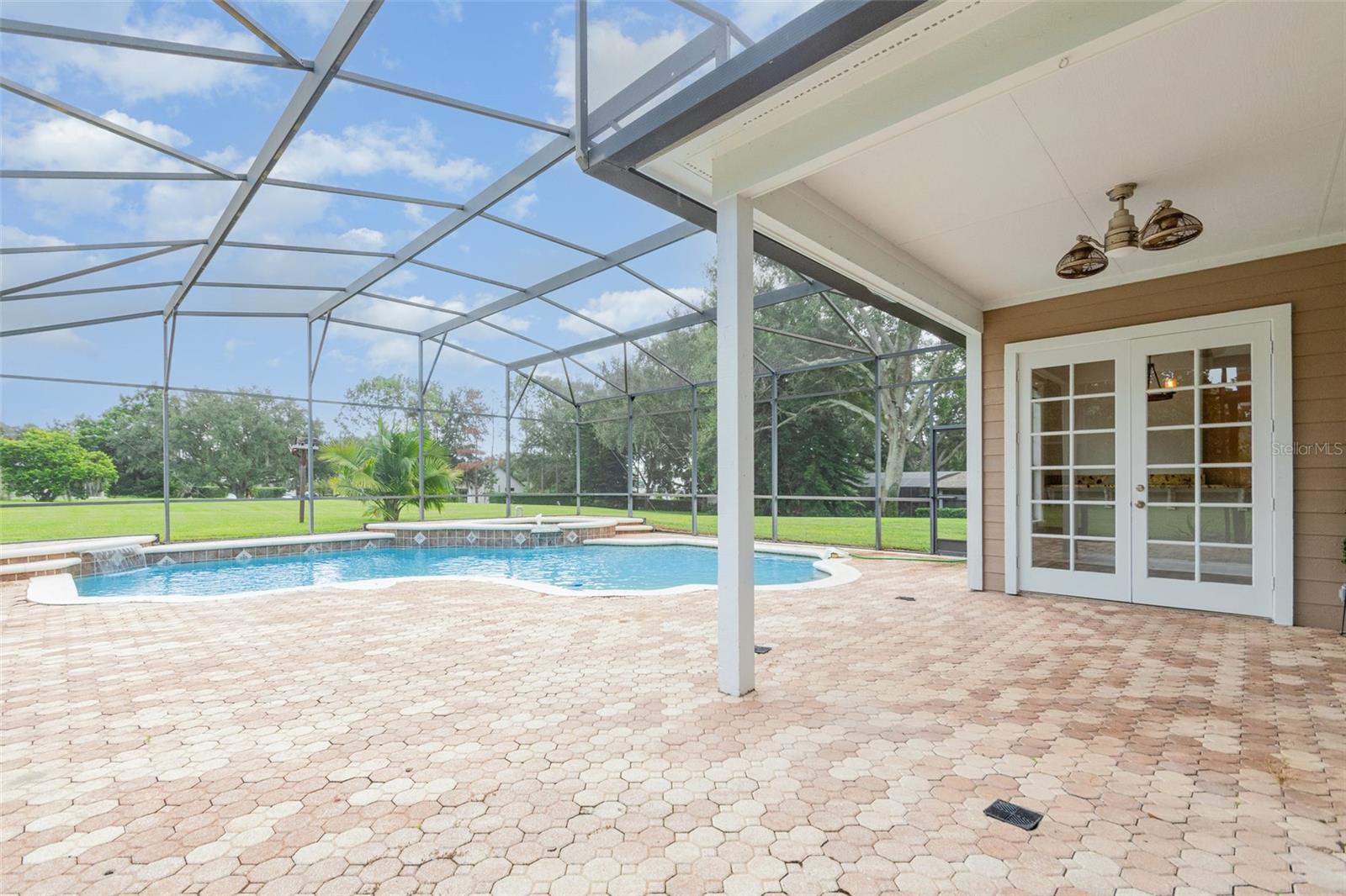 MAGNOLIA ISLAND - Residential